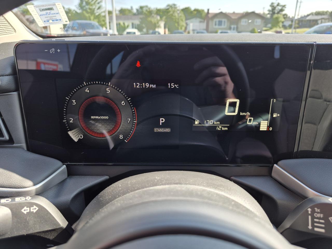 2025 Nissan Kicks S Photo8