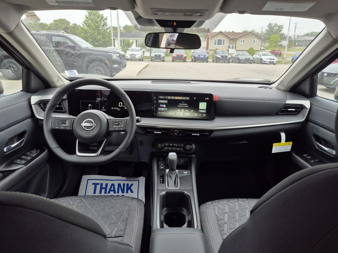 2025 Nissan Kicks SV Photo14