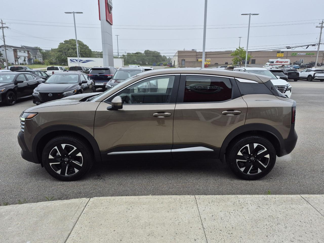 2025 Nissan Kicks SV Photo3