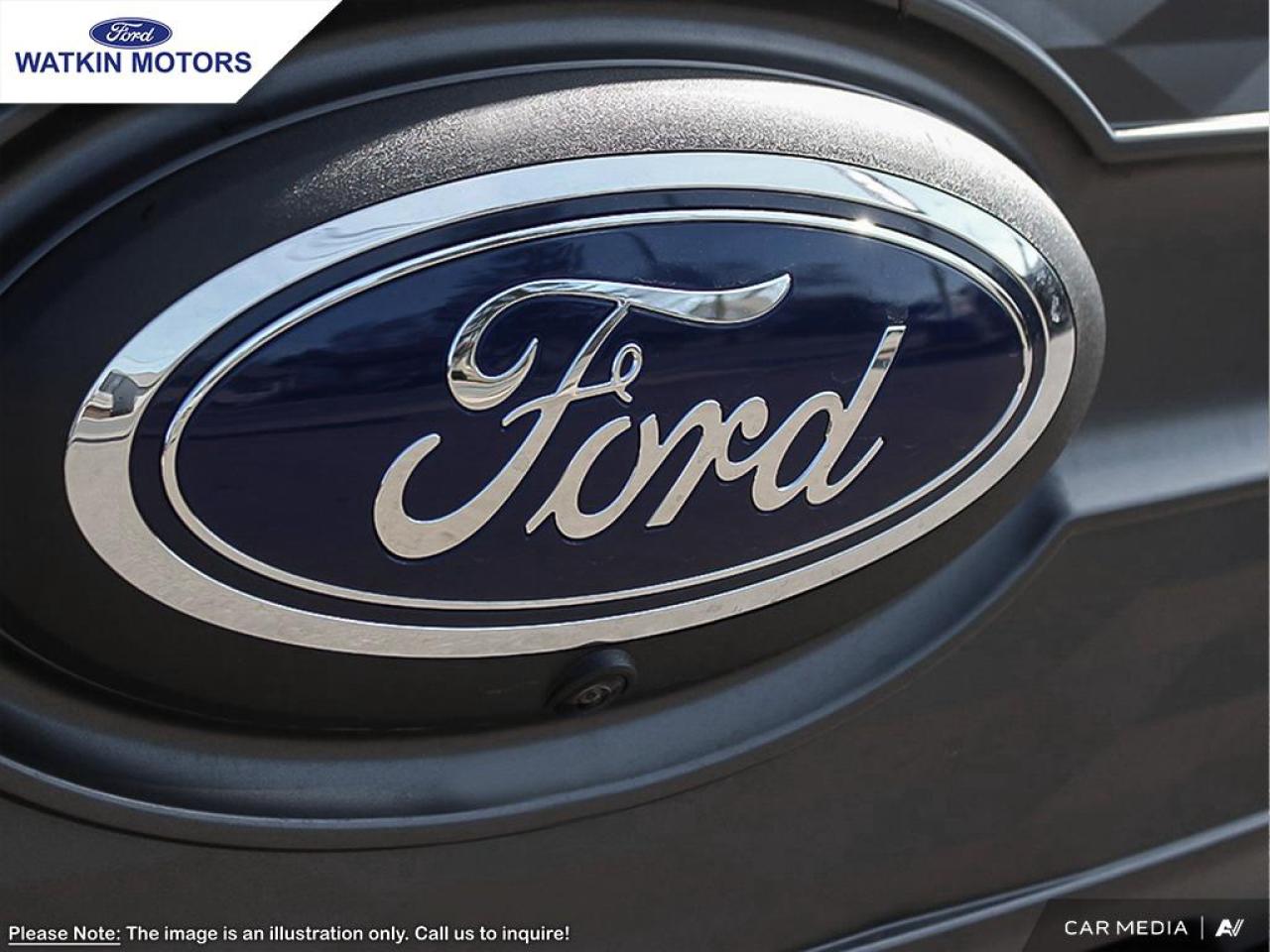 2025 Ford F-150 Lightning Lariat Photo24