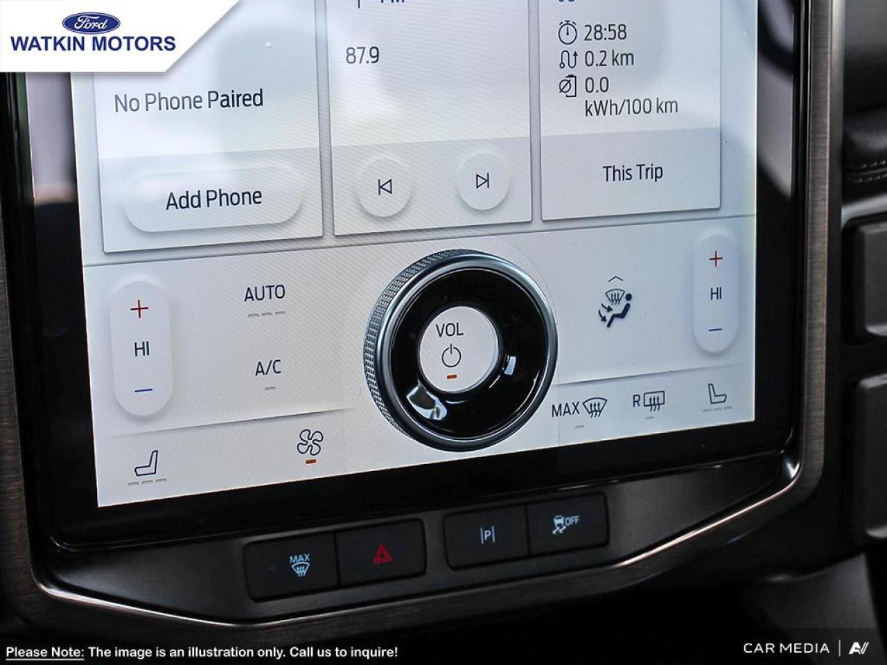 2025 Ford F-150 Lightning Lariat Photo24