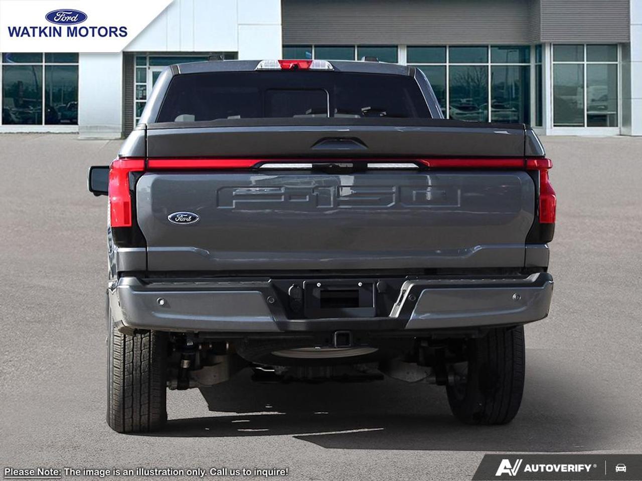 2025 Ford F-150 Lightning Lariat Photo4