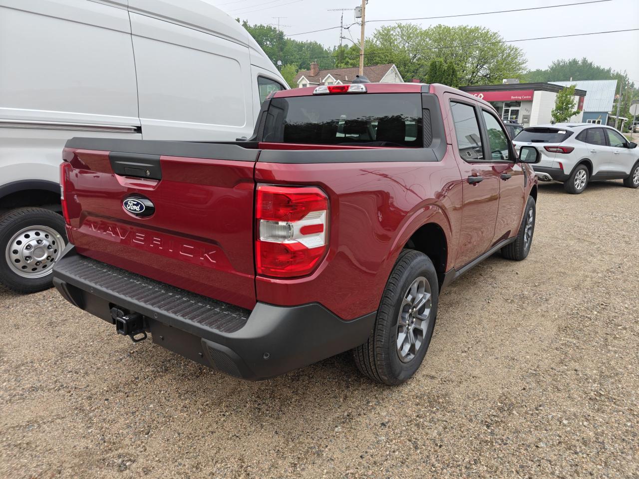 2025 Ford Maverick SUPERCREW XLT Photo2