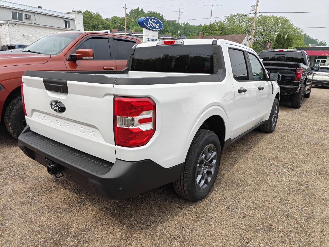 2025 Ford Maverick SUPERCREW XLT Photo2