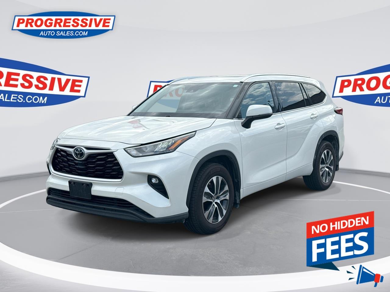 Used 2020 Toyota Highlander XLE - Sunroof -  Power Liftgate for sale in Sarnia, ON