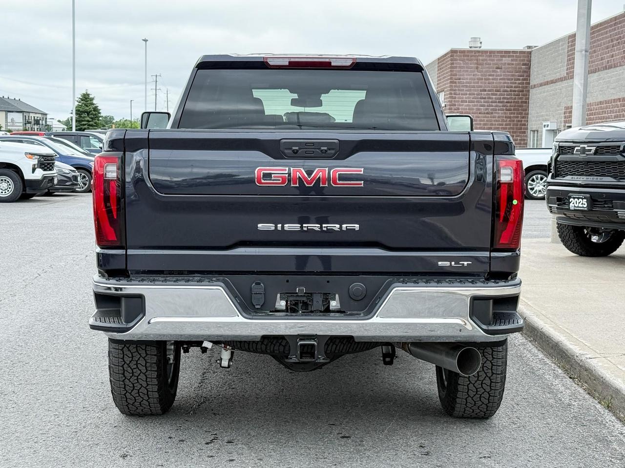 2025 GMC Sierra 2500 HD SLT DURAMAX 6.6L V8 WITH REMOTE START/ENTRY, HEATED SEATS, HEATED STEERING WHEEL, VENTILATED SEATS, BOSE SOUND SYSTEM, HD REAR VISION CAMERA Photo