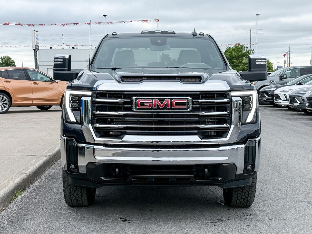 2025 GMC Sierra 2500 HD SLT DURAMAX 6.6L V8 WITH REMOTE START/ENTRY, HEATED SEATS, HEATED STEERING WHEEL, VENTILATED SEATS, BOSE SOUND SYSTEM, HD REAR VISION CAMERA Photo