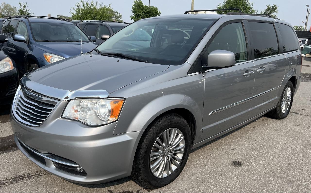 Used 2016 Chrysler Town & Country Touring-L for sale in Brampton, ON