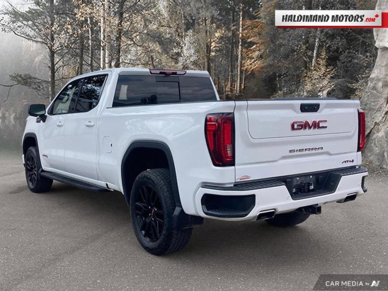 2022 GMC Sierra 1500 AT4 4WD | Leather | Sunroof | Heated Seats Photo2