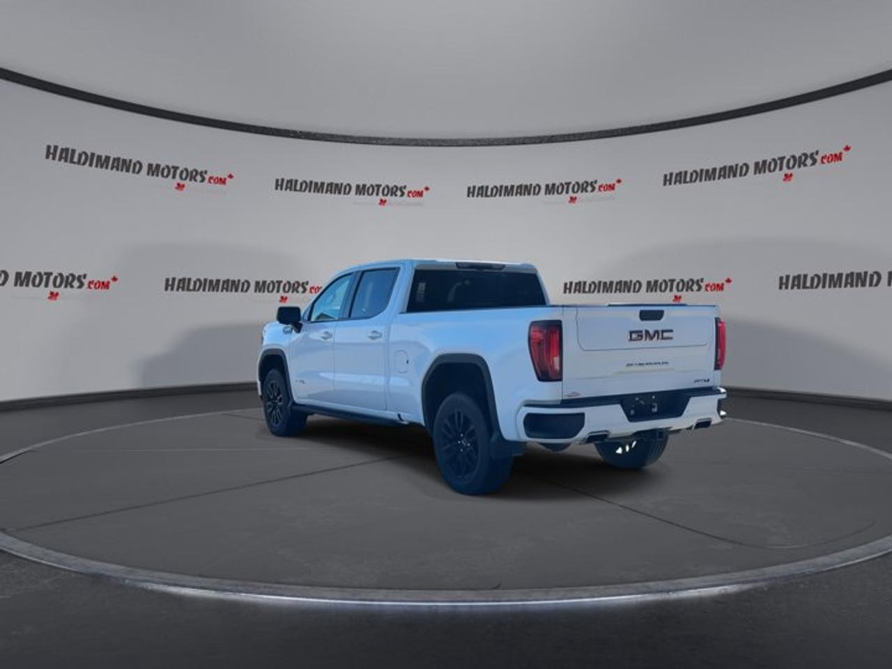 2022 GMC Sierra 1500 AT4 Crew Cab 4wd | No accidents Photo