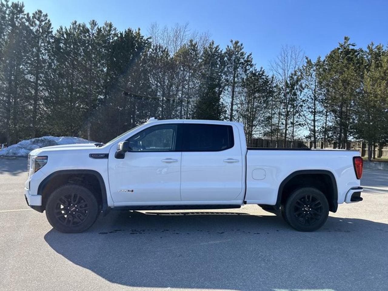 2022 GMC Sierra 1500 AT4 Crew Cab 4wd | No accidents Photo