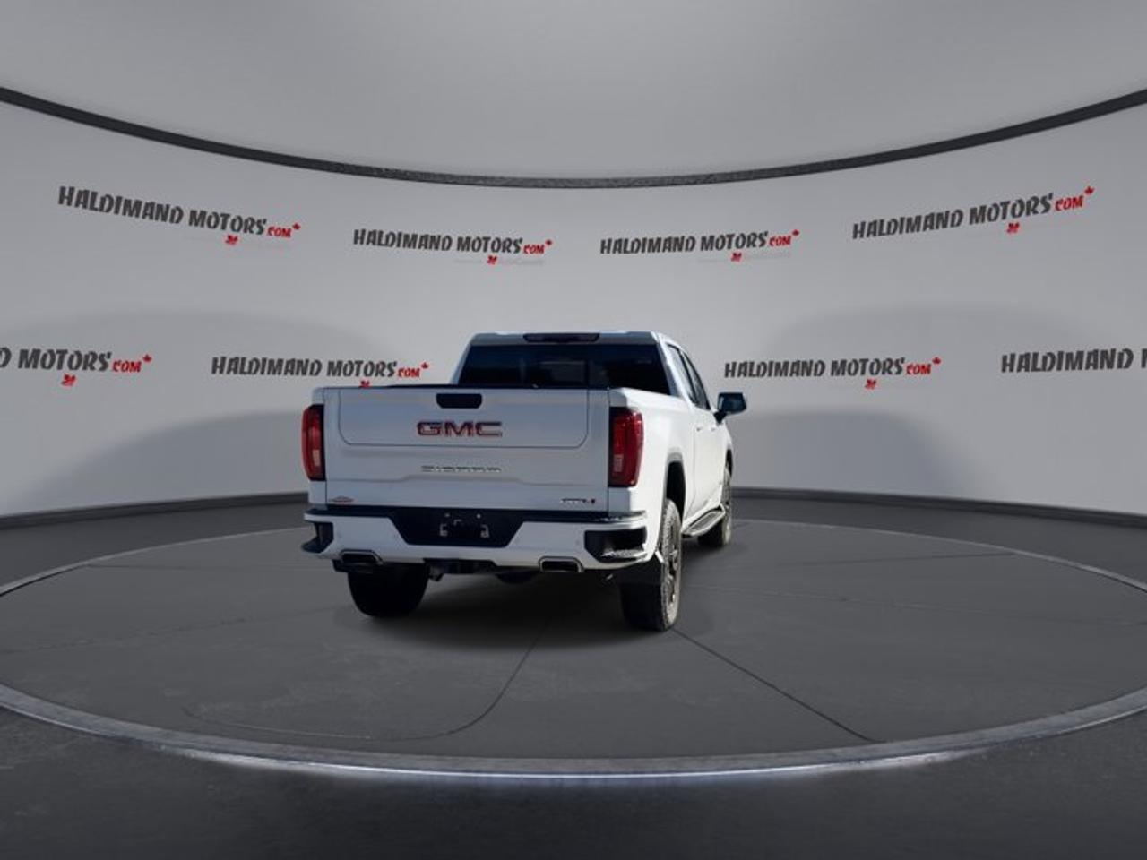 2022 GMC Sierra 1500 AT4 Crew Cab 4wd | No accidents Photo