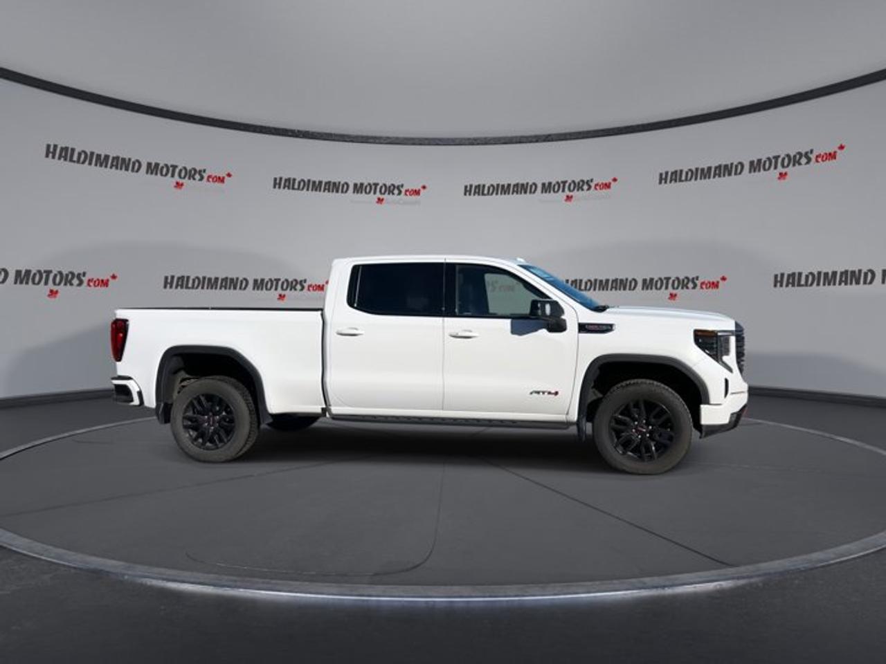 2022 GMC Sierra 1500 AT4 Crew Cab 4wd | No accidents Photo