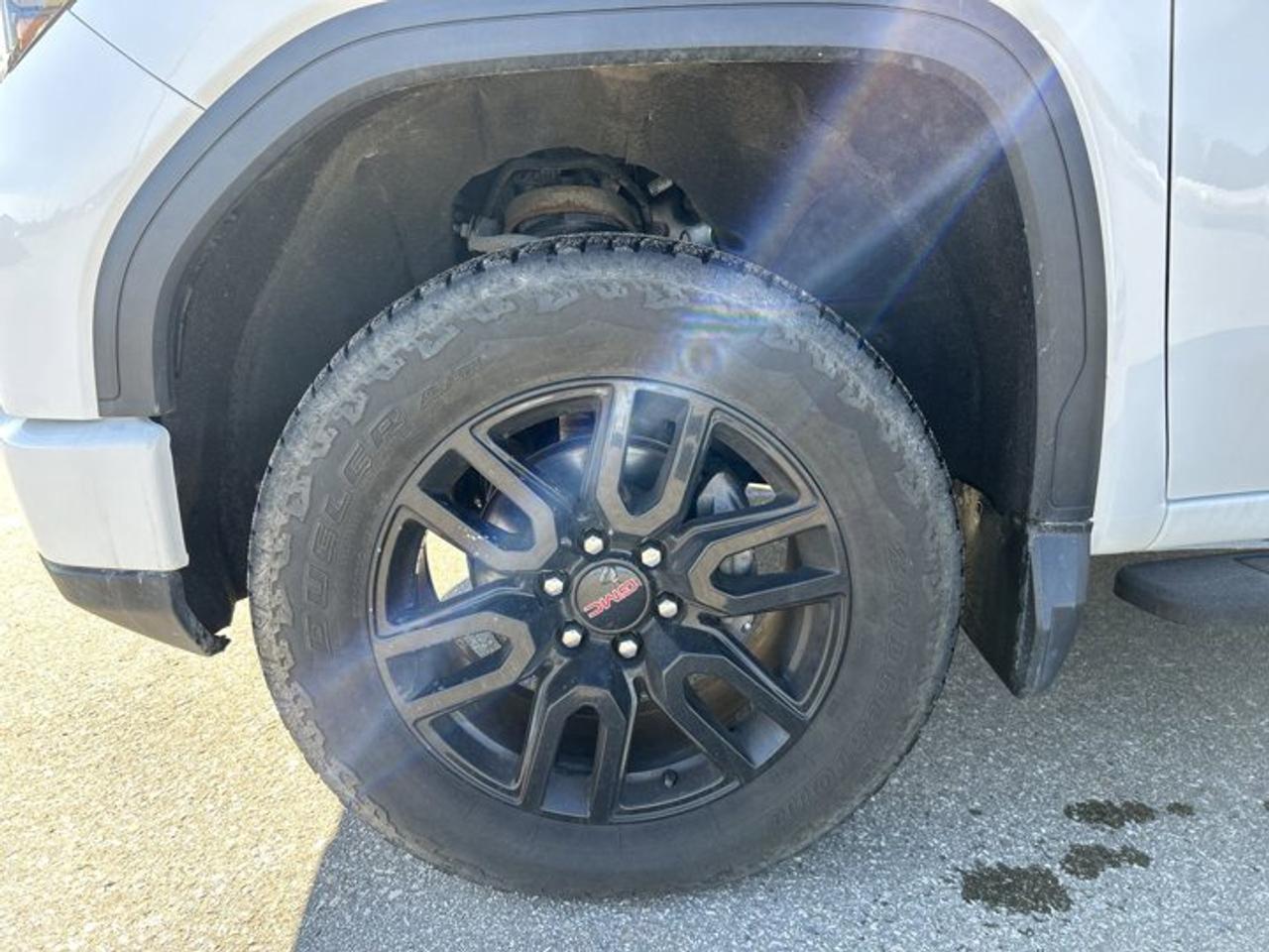 2022 GMC Sierra 1500 AT4 Crew Cab 4wd | No accidents Photo