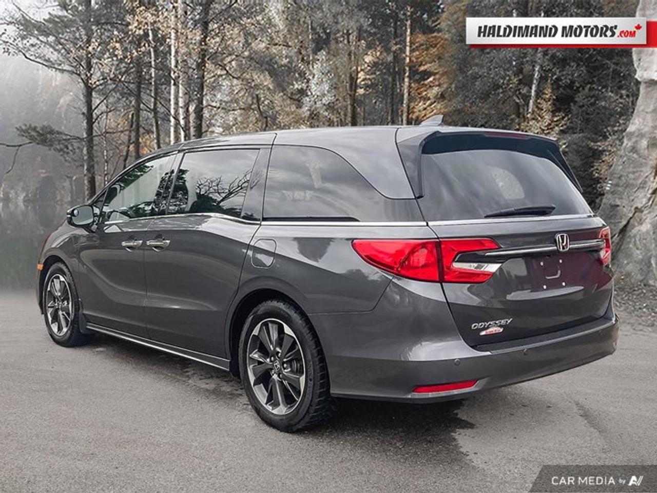 2024 Honda Odyssey Touring Photo