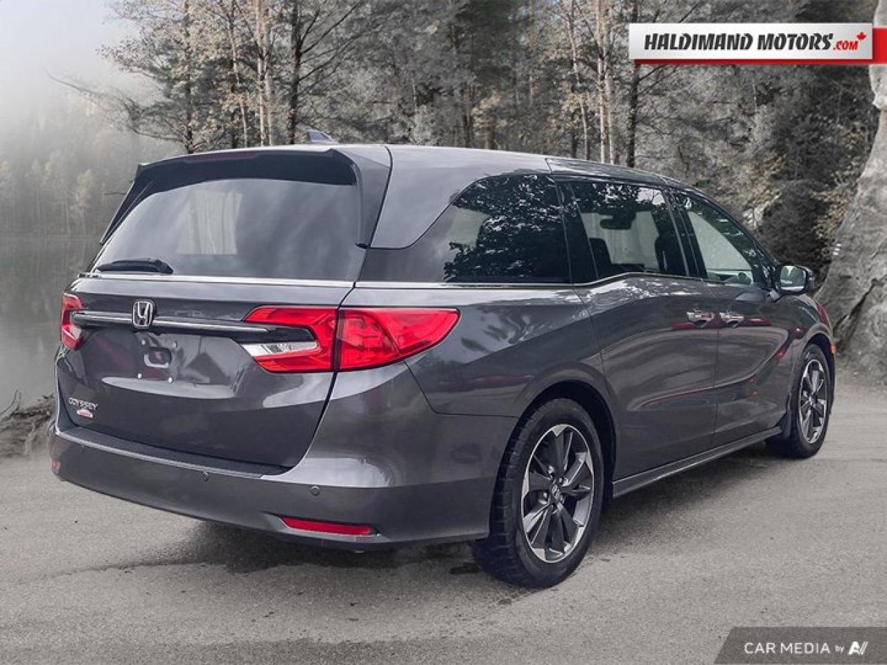 2024 Honda Odyssey Touring | Heated Steering Wheel | Heated Seats | Remote Start Photo4