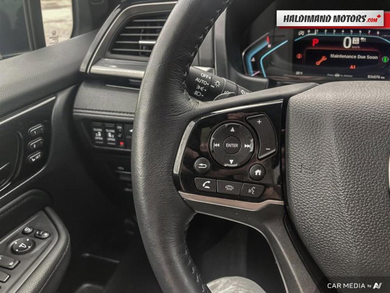 2024 Honda Odyssey Touring Photo