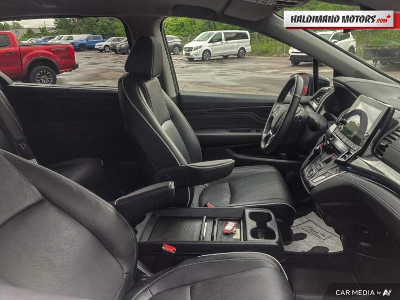 2024 Honda Odyssey Touring Photo