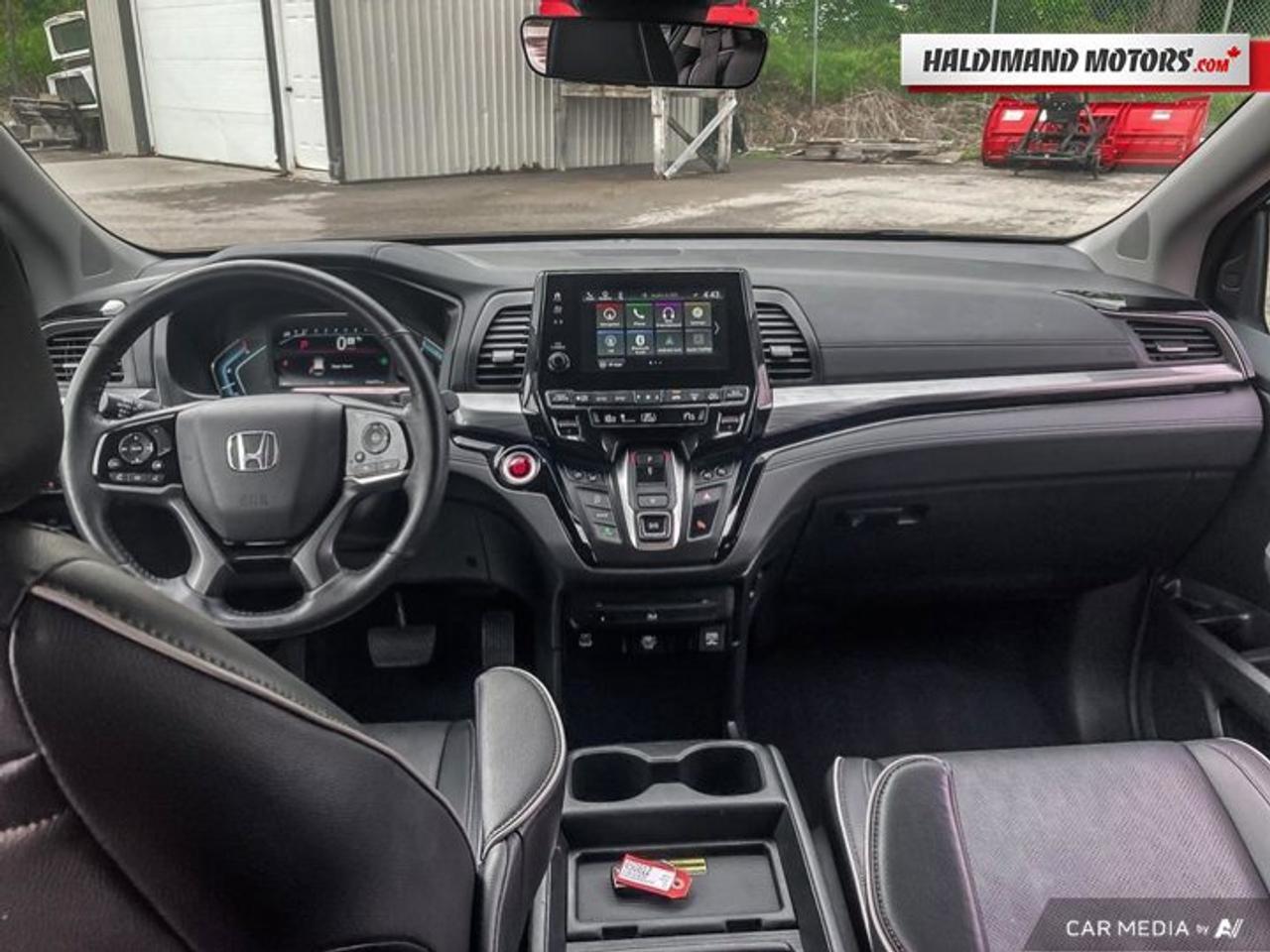 2024 Honda Odyssey Touring Photo