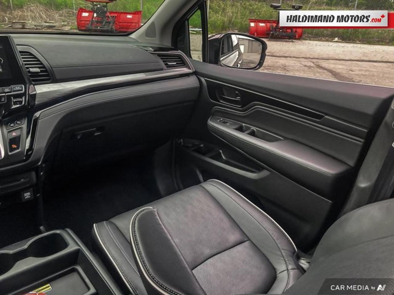 2024 Honda Odyssey Touring Photo