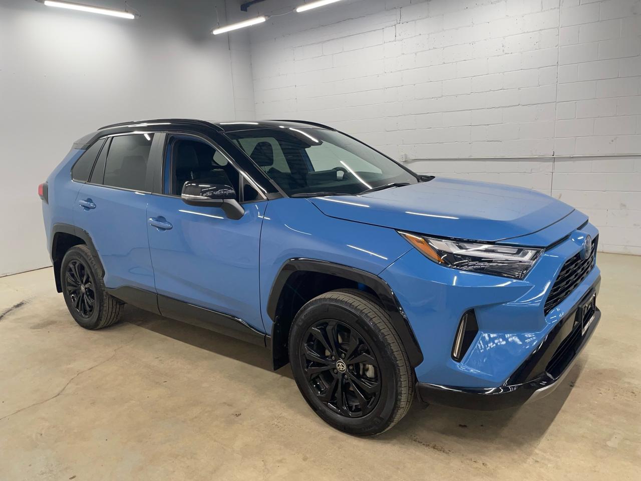 Used 2023 Toyota RAV4 HYBRID XSE AWD for sale in Guelph, ON