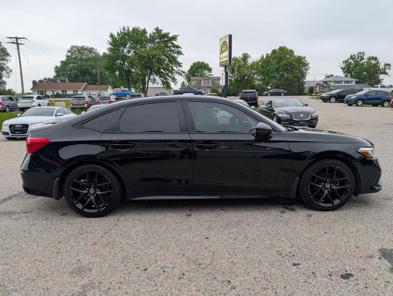 2022 Honda Civic Sport Photo4
