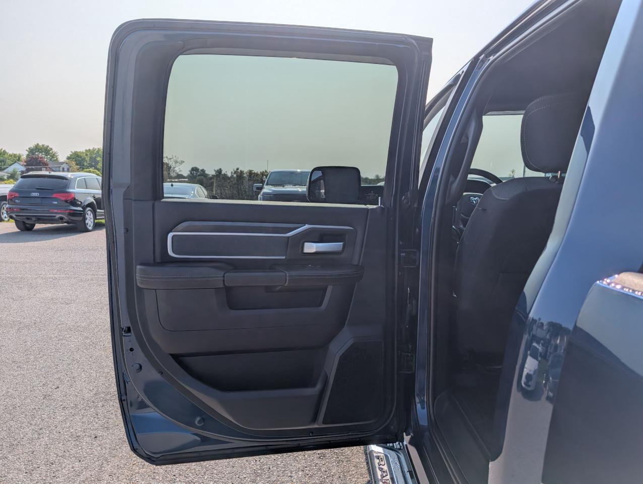 2022 RAM 3500 Big Horn Photo