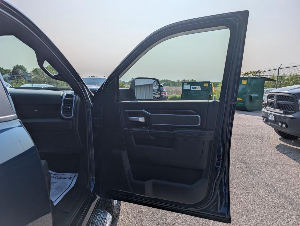 2022 RAM 3500 Big Horn - Photo #22