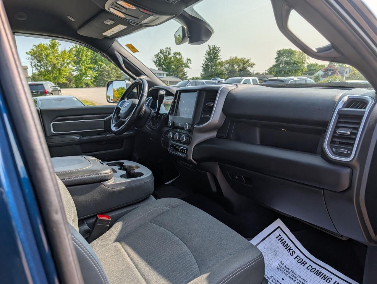 2022 RAM 3500 Big Horn - Photo #23