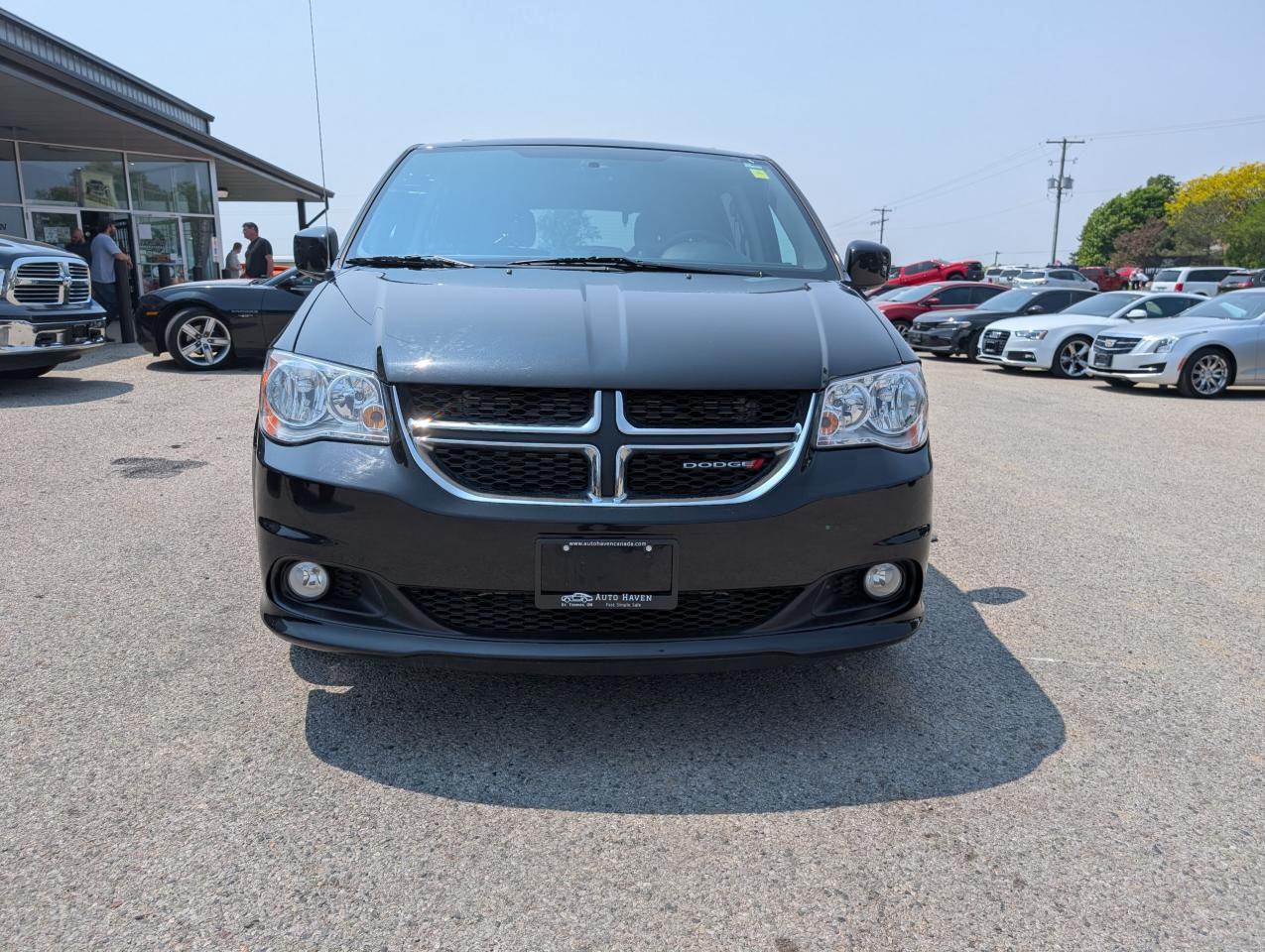 2016 Dodge Grand Caravan SXT Premium Plus - Photo #7