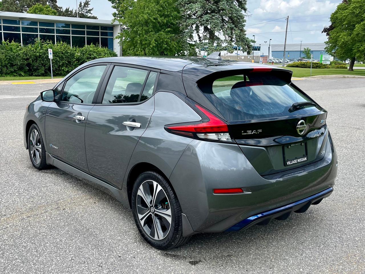 2018 Nissan Leaf Electric Vehicle - Certified - Photo #9
