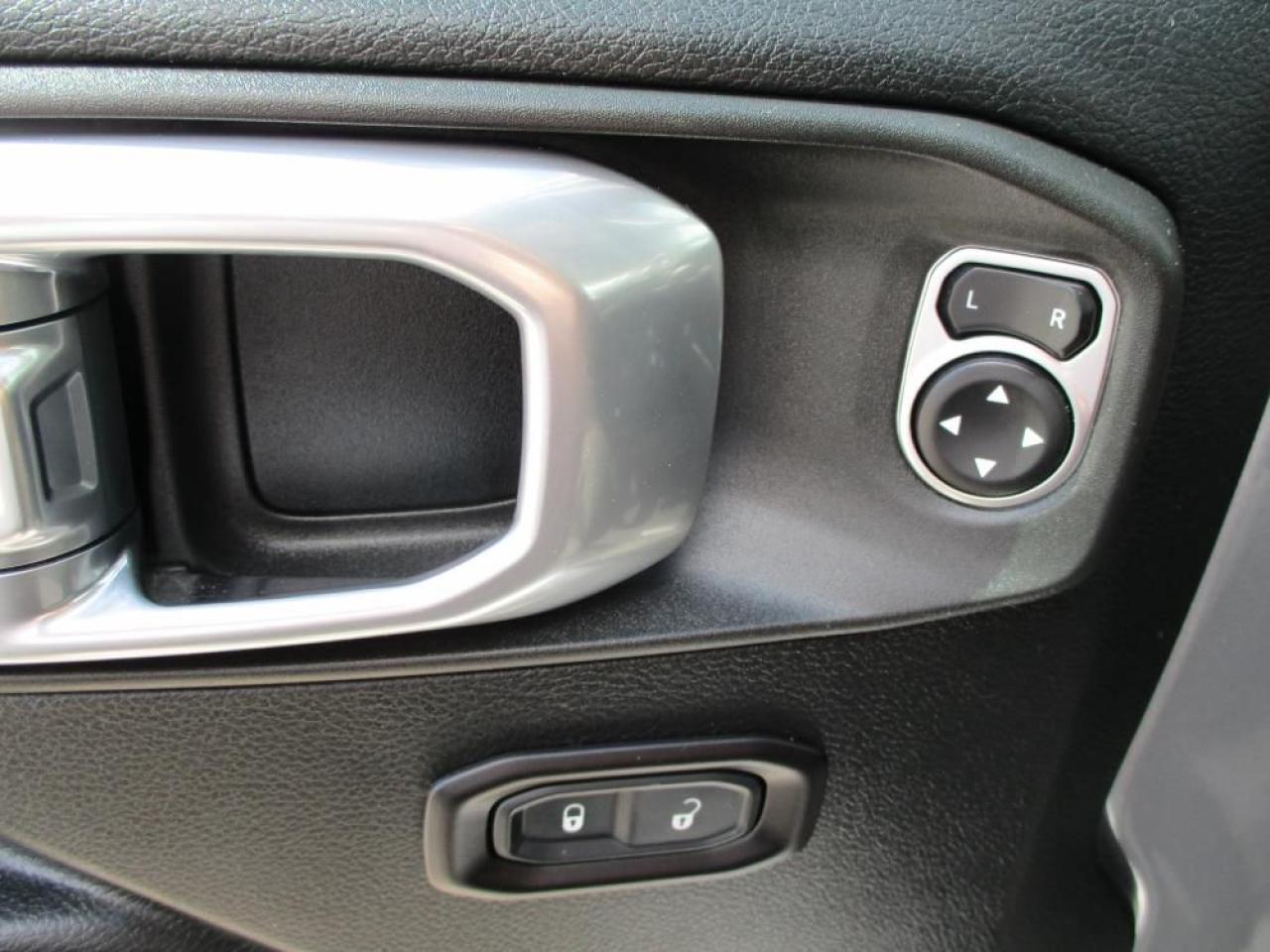 2020 Jeep Gladiator Sport 4x4 Photo10