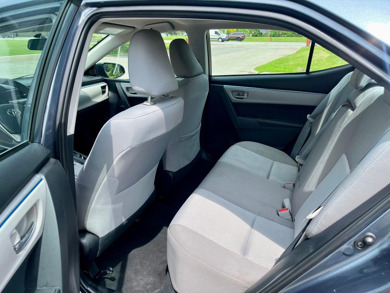 2016 Toyota Corolla No Accidents - Certified - Photo #13