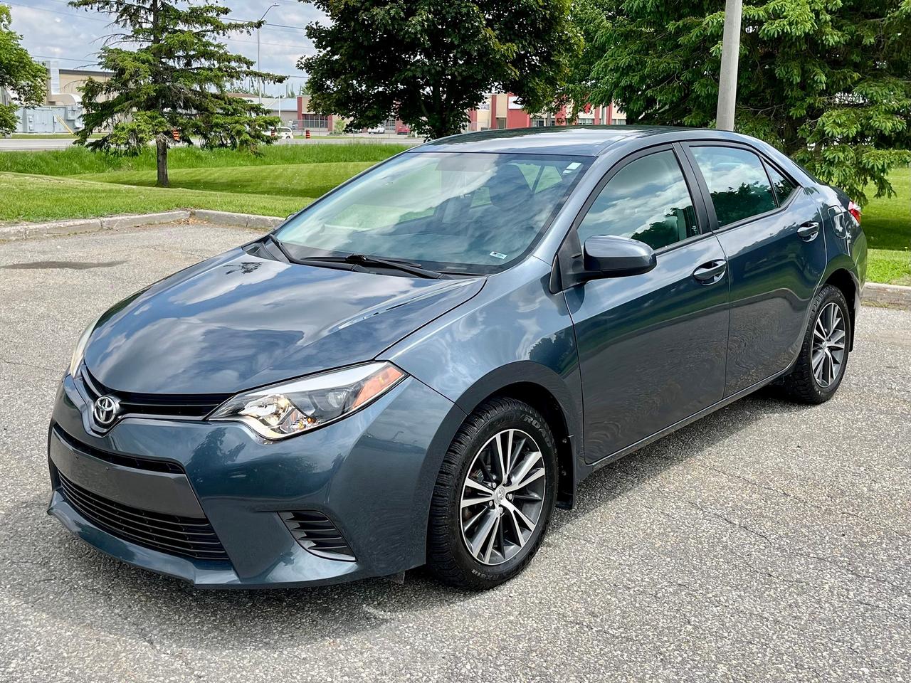 2016 Toyota Corolla No Accidents - Certified - Photo #1