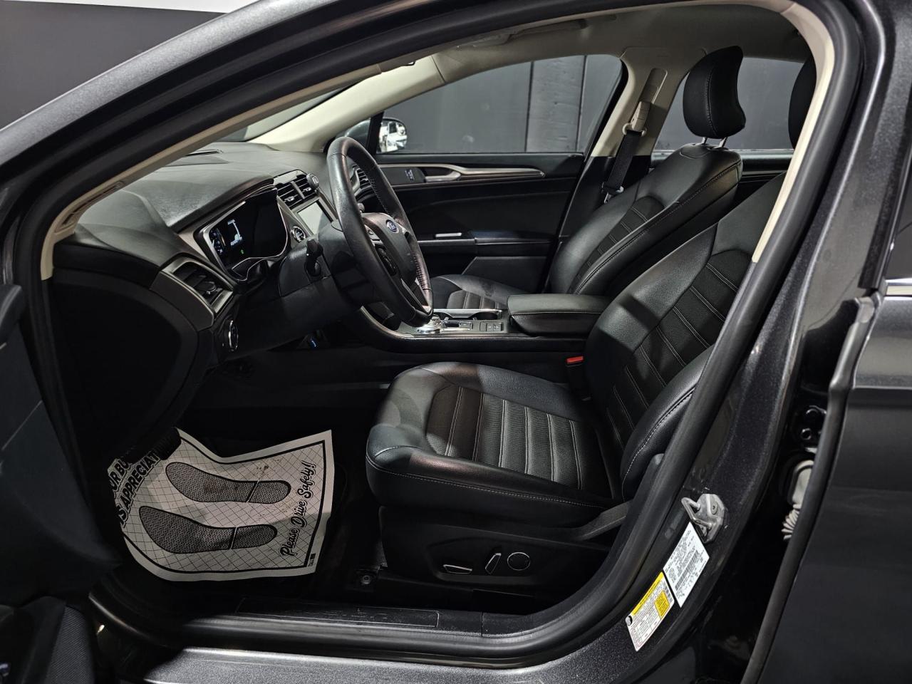2017 Ford Fusion 4DR SDN SE HYBRID FWD - Photo #9
