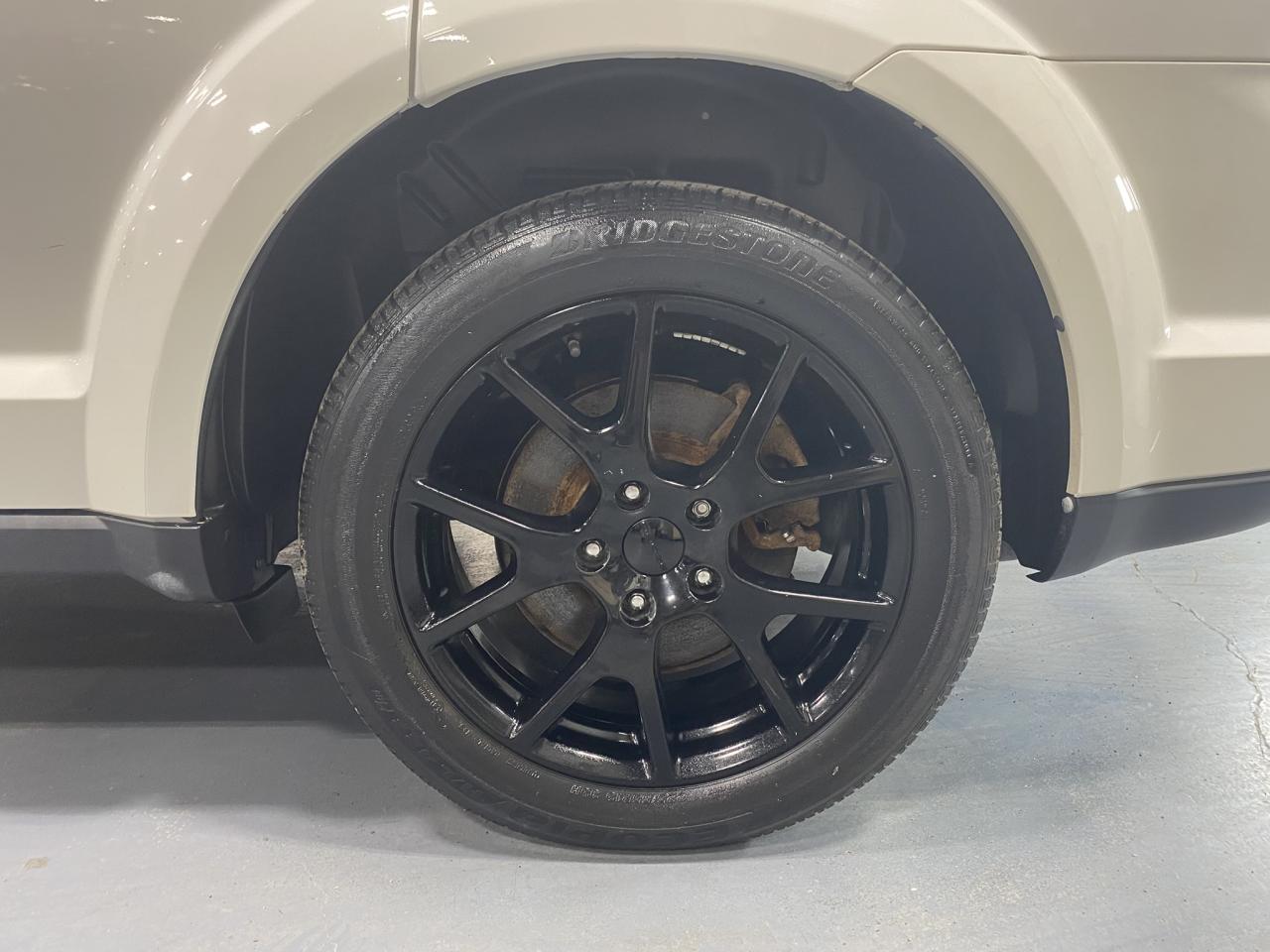 2016 Dodge Journey SXT - Photo #10