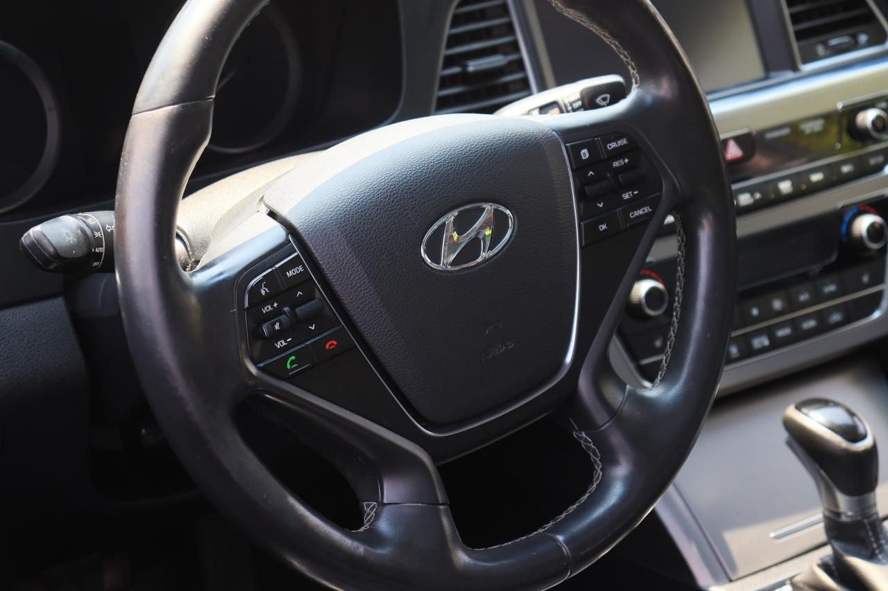 2016 Hyundai Sonata Hybrid Limited | Leather | Roof | Nav | Cam | Alloys ++ Photo60