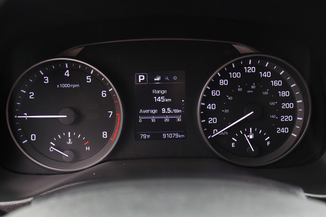 2017 Hyundai Elantra GLS | Auto | Sunroof | Cam | BSM | CarPlay & More! Photo59