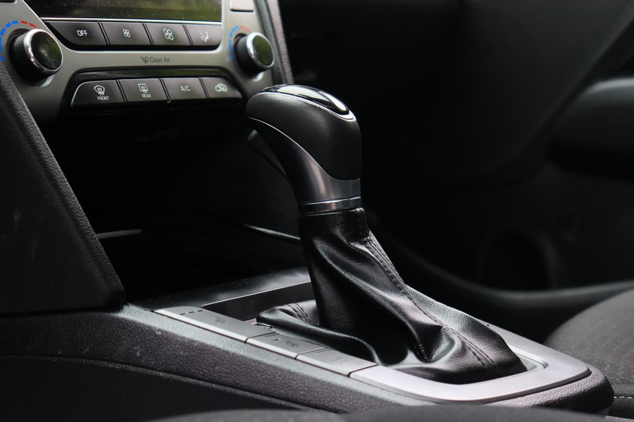 2017 Hyundai Elantra GLS | Auto | Sunroof | Cam | BSM | CarPlay & More! Photo55