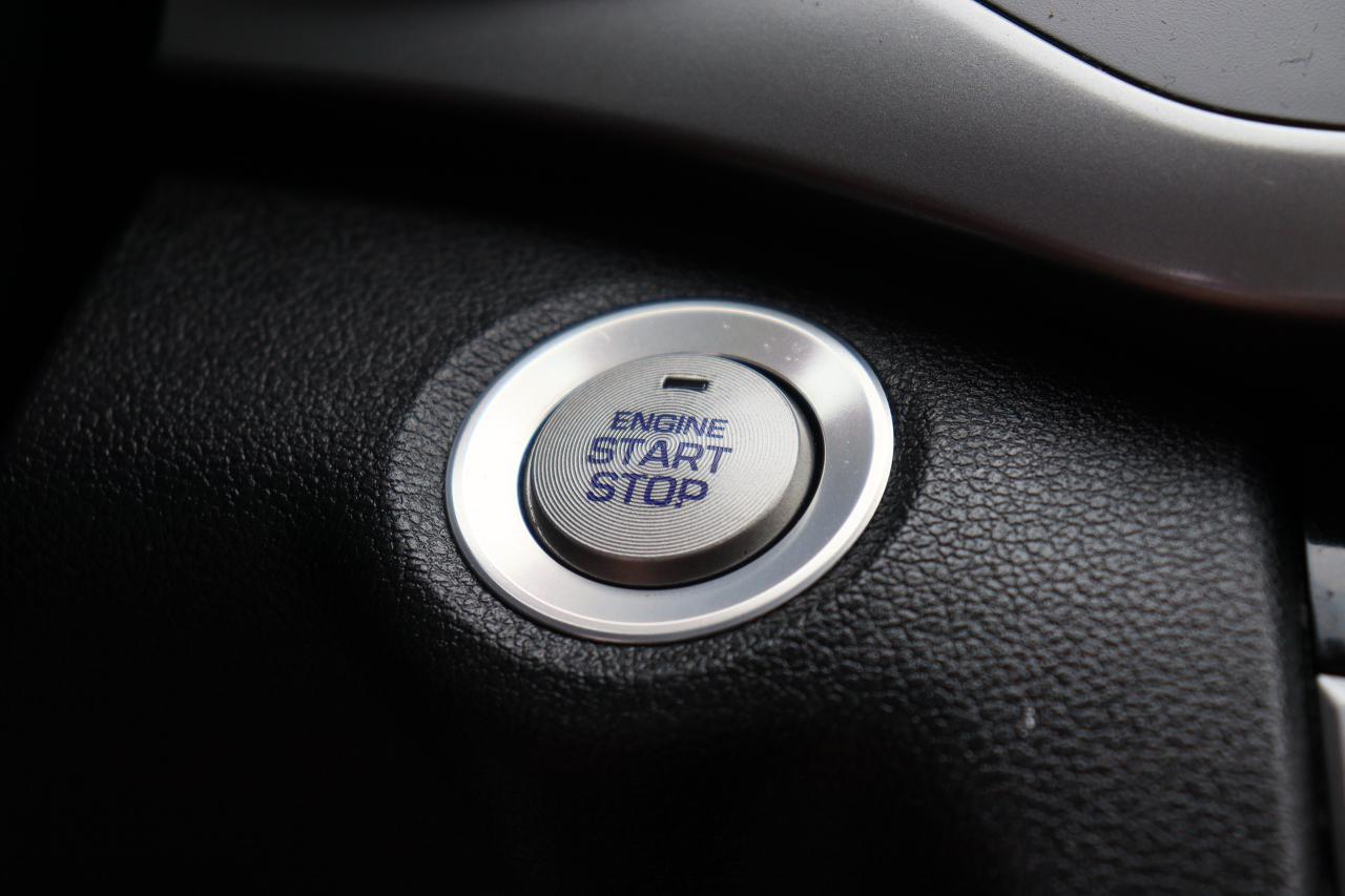 2017 Hyundai Elantra GLS | Auto | Sunroof | Cam | BSM | CarPlay & More! Photo26