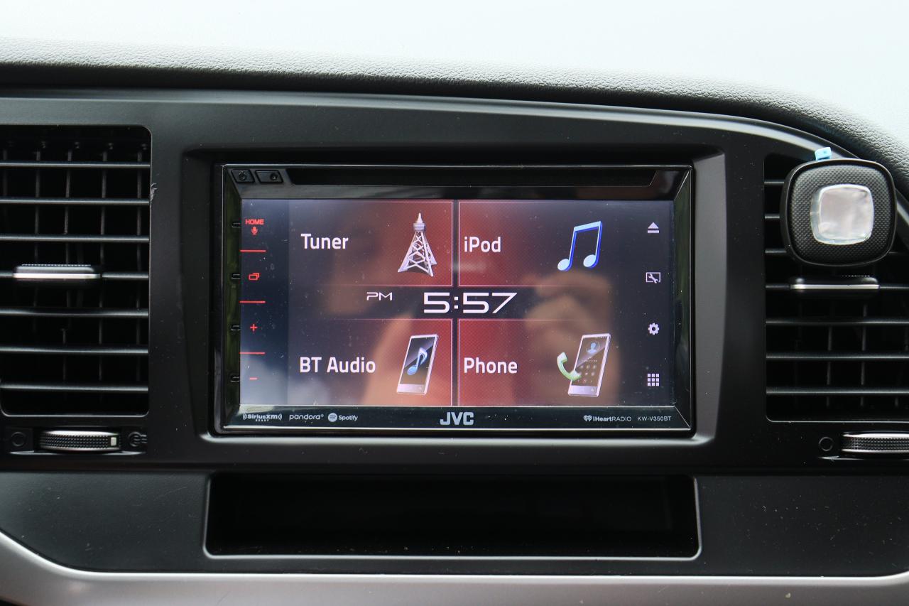 2017 Hyundai Elantra GLS | Auto | Sunroof | Cam | BSM | CarPlay & More! Photo60