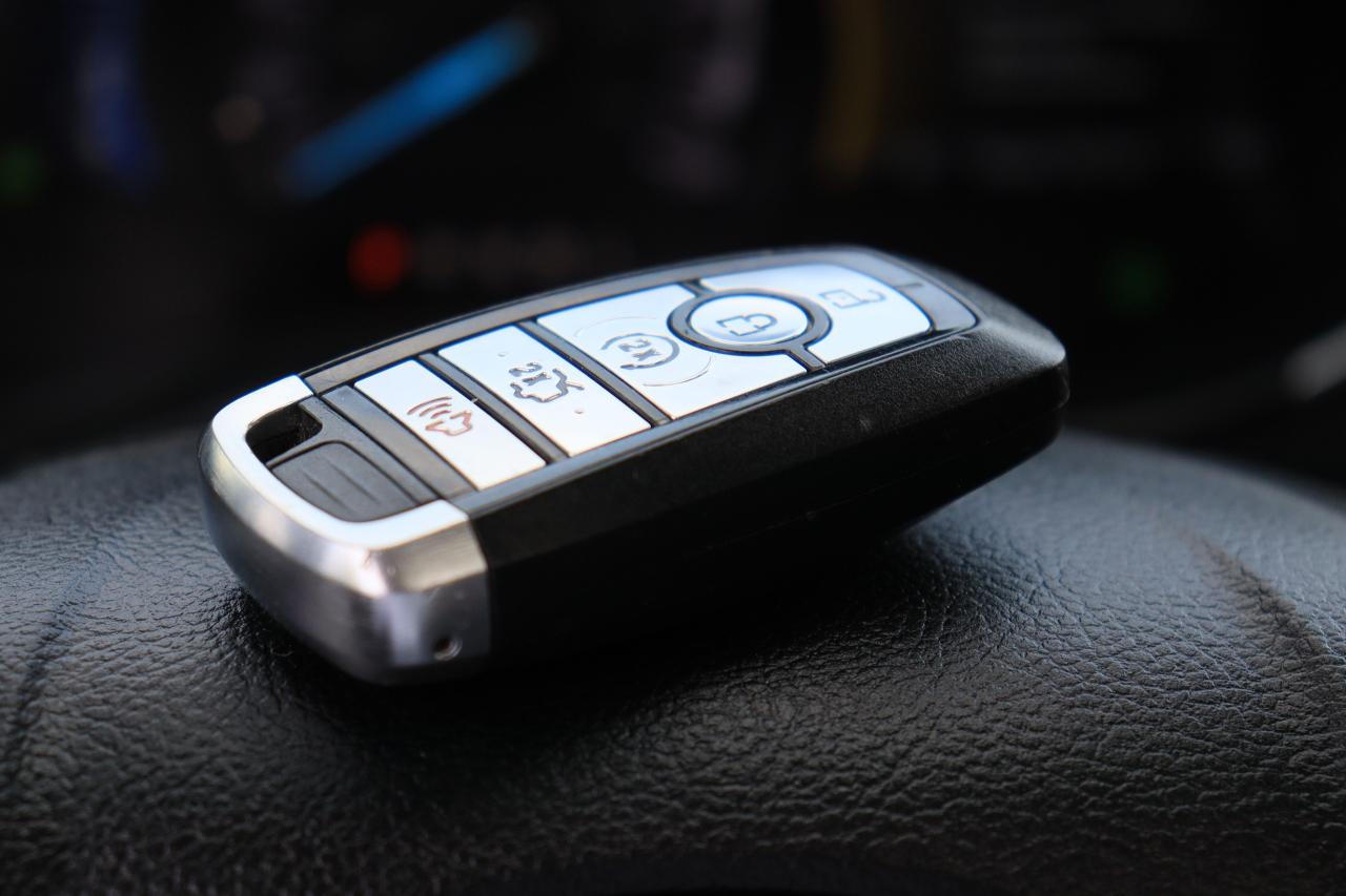 2019 Ford Fusion Hybrid Titanium | Leather | Roof | Nav | Cam | Alloys ++ Photo30