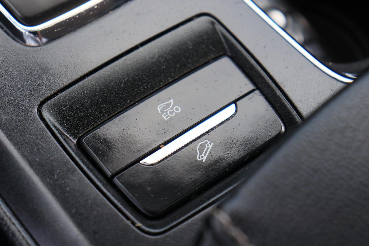 2019 Ford Fusion Hybrid Titanium | Leather | Roof | Nav | Cam | Alloys ++ Photo29