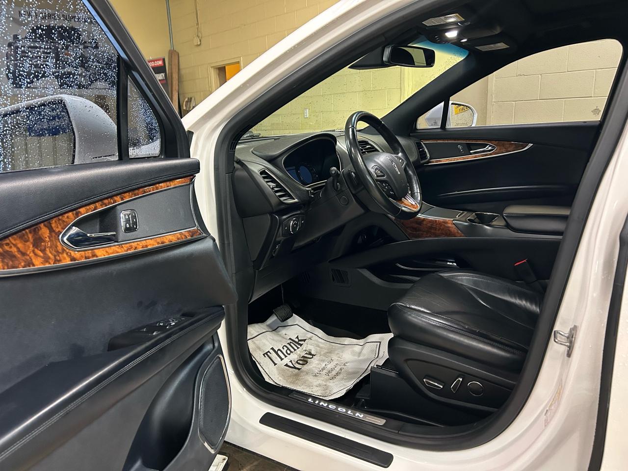 2018 Lincoln MKX Reserve - Photo #8