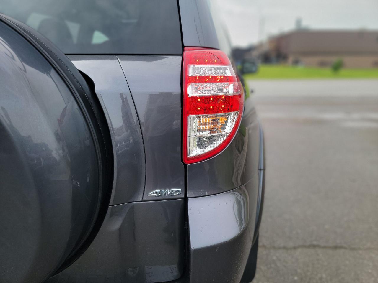 2012 Toyota RAV4 Sport | SUNROOF | LOW KM,S - Photo #6