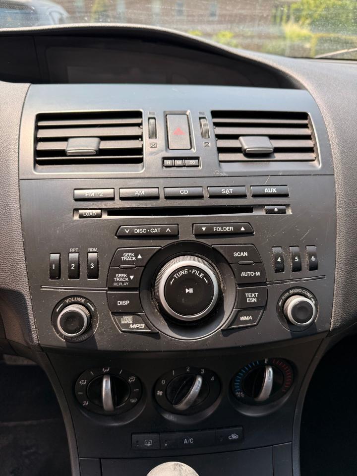 2013 Mazda MAZDA3 GX - Photo #15