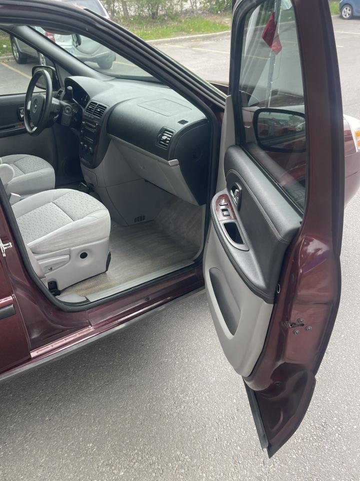 2009 Chevrolet Uplander LS   KROWN RUST PROOFED - Photo #7