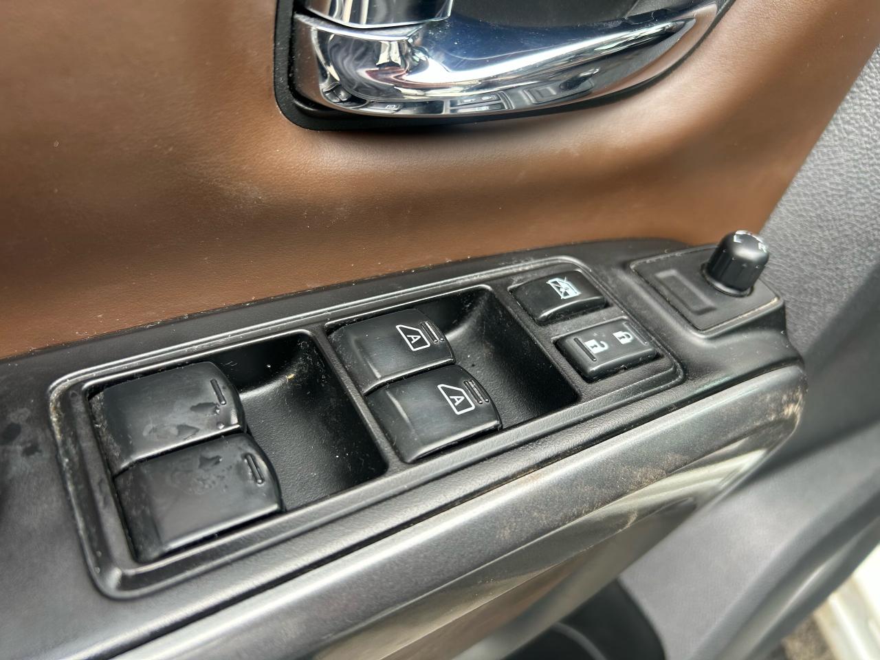 2016 Nissan Titan S - Photo #9