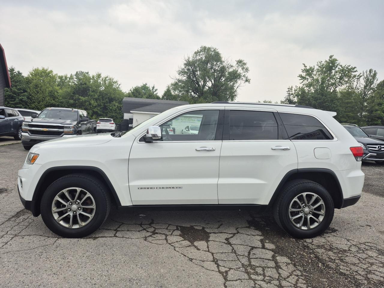 2014 Jeep Grand Cherokee 4WD LIMITED Photo28
