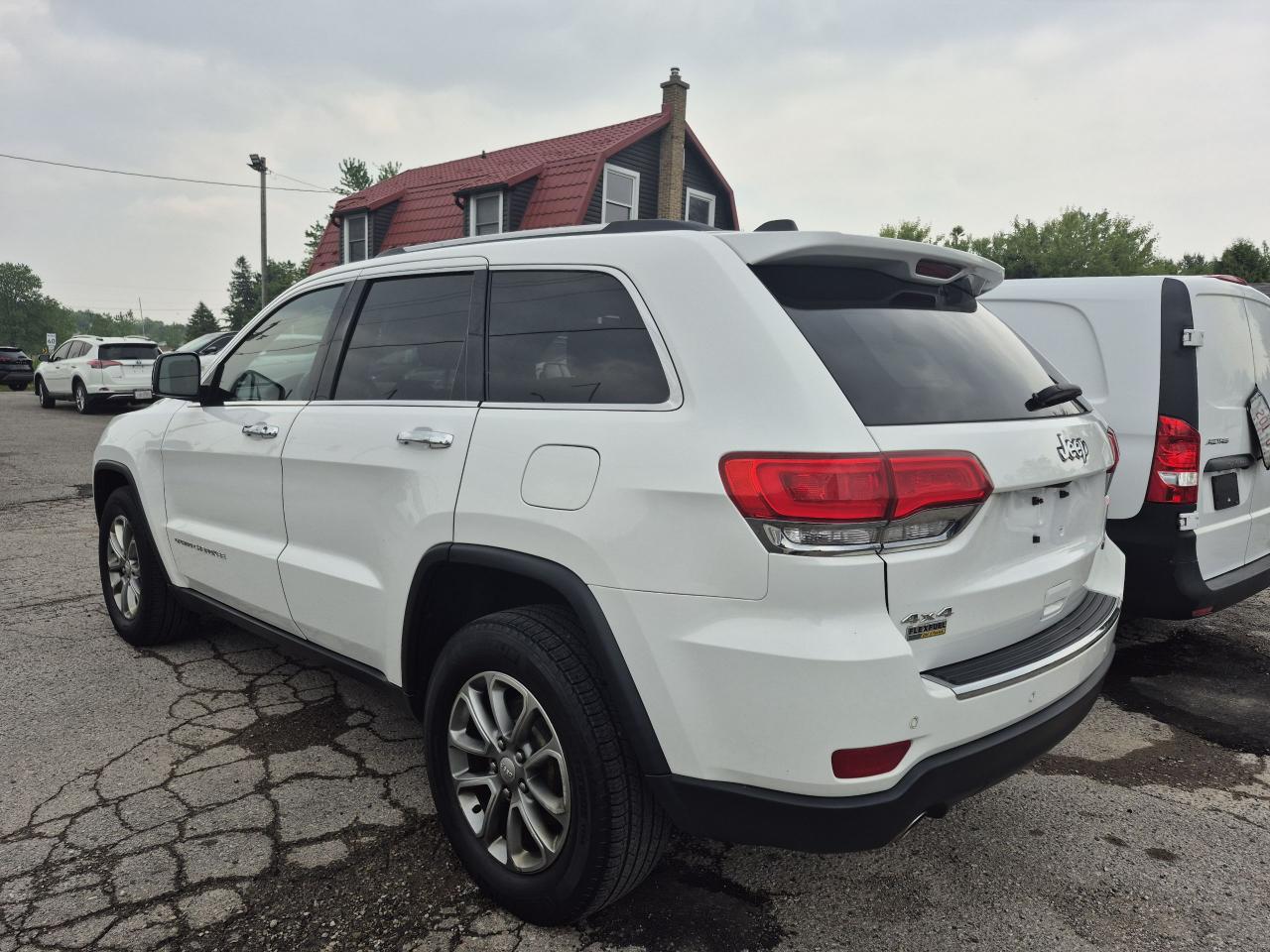 2014 Jeep Grand Cherokee 4WD LIMITED Photo27